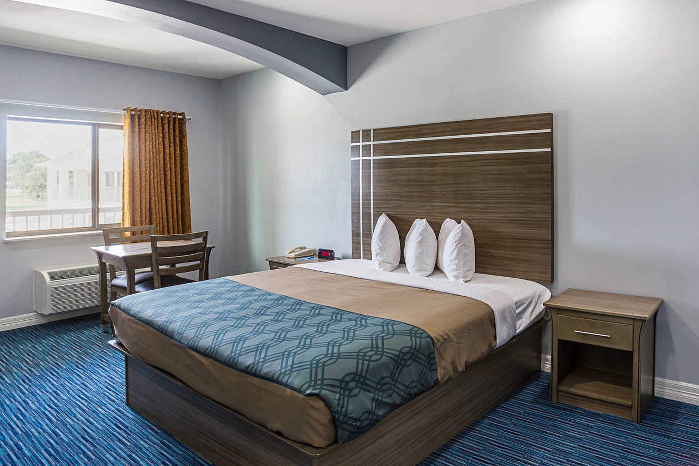 Rodeway Inn & Suites Clarksville Exteriér fotografie