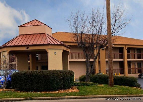 Rodeway Inn & Suites Clarksville Exteriér fotografie