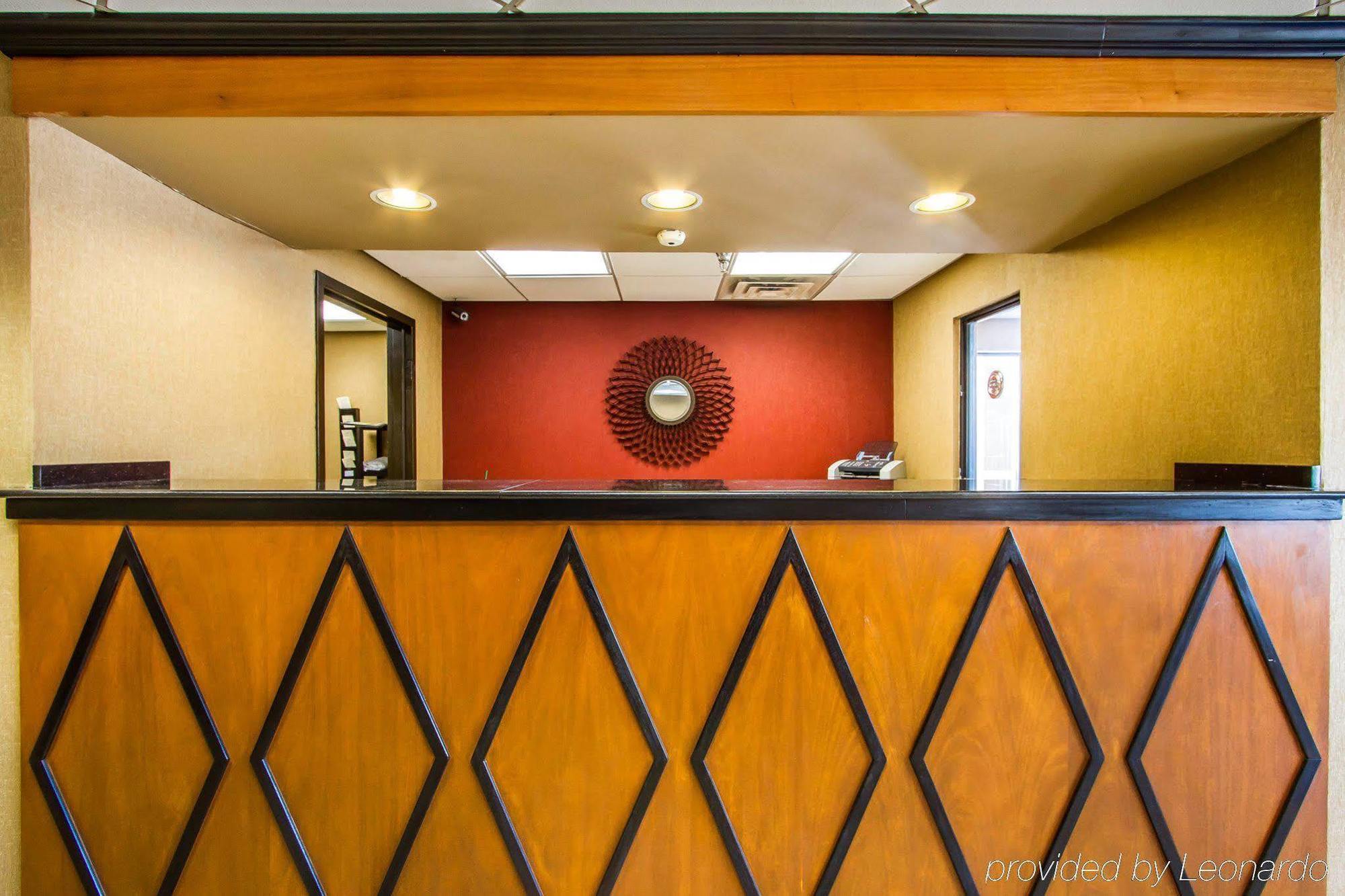 Rodeway Inn & Suites Clarksville Exteriér fotografie