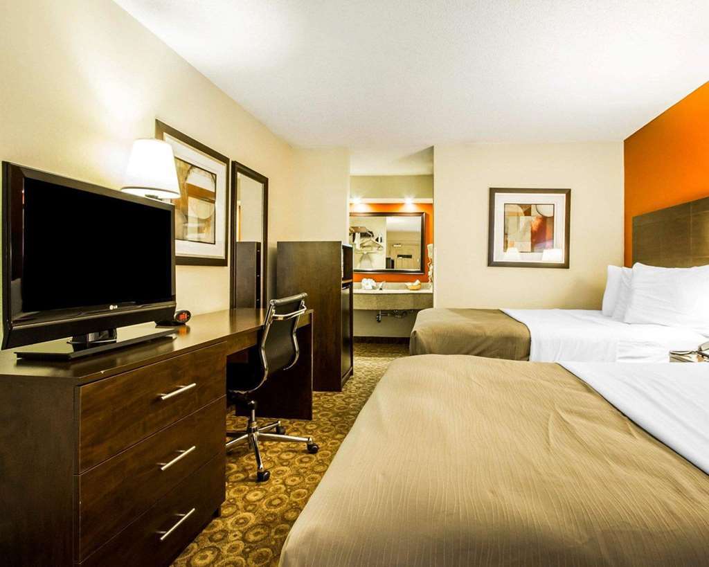 Rodeway Inn & Suites Clarksville Pokoj fotografie